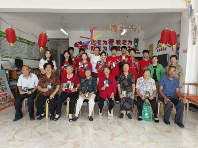 学生们走进社区，开展志愿服务活动